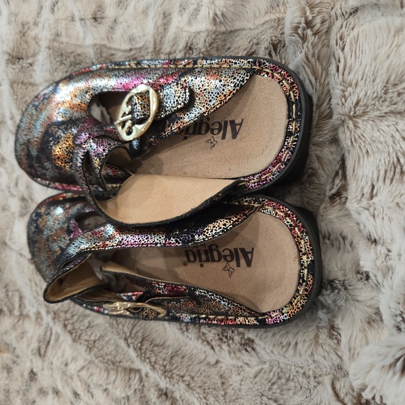 Alegria Size Euro-39 Multi Color Metalic Maryjane Wedge Mule/Clog Slip On - Picture 7 of 9